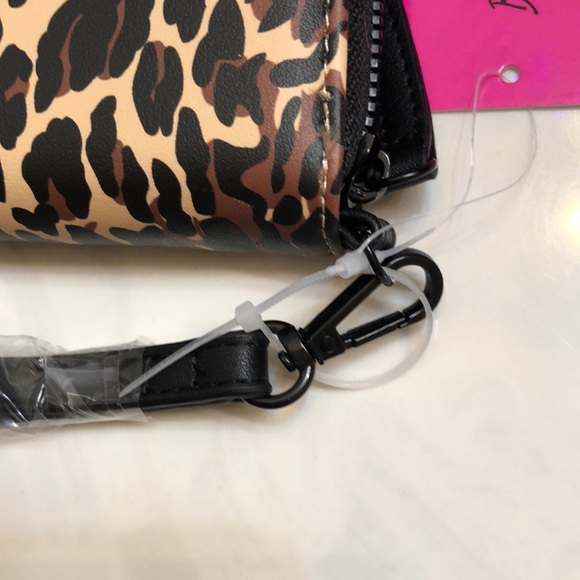 Betsey Johnson XOKARA Leopard Print Faux Leather ZA Wallet Black Bow Accent NWT - Picture 9 of 16